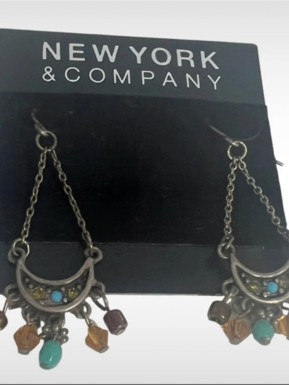 New York & Co Earrings New NWT
Chandelier, Silvertone , multicolored , pierced